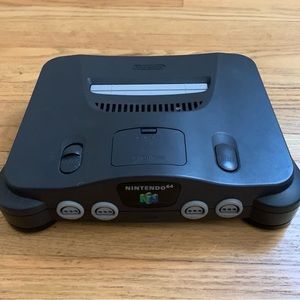 Nintendo 64 Console - Black (bundle with 4 wireless controllers, games & more)